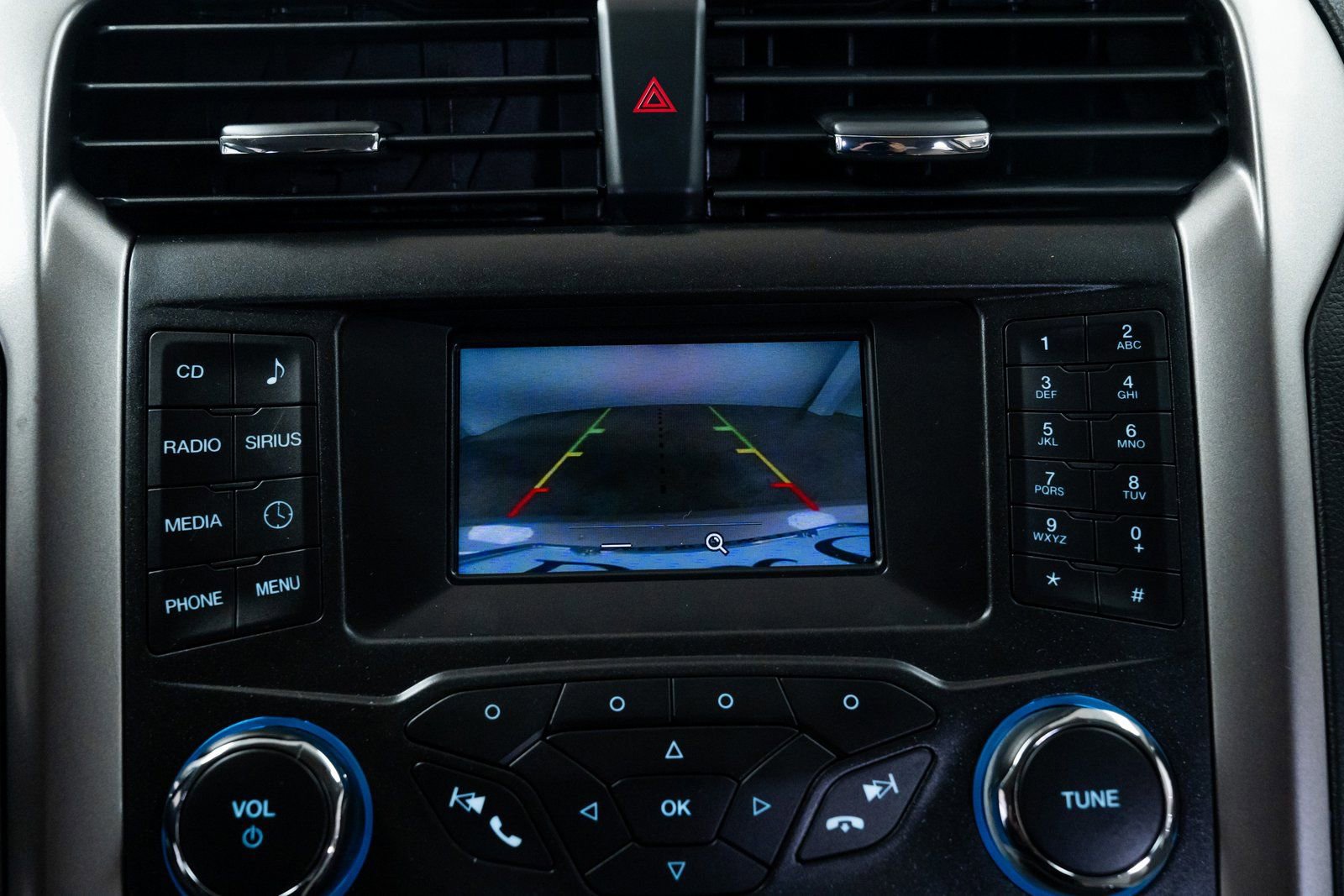 Used 2017 Ford Fusion SE FWD image 13