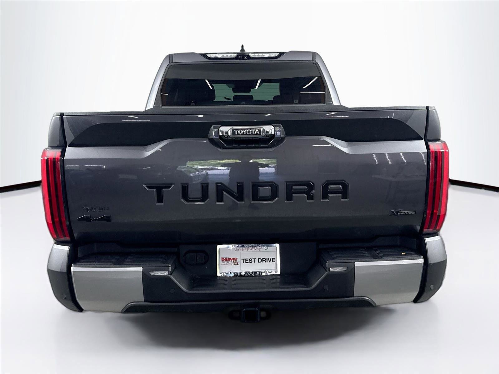 Used 2023 Toyota Tundra Limited AWD/4WD image 12
