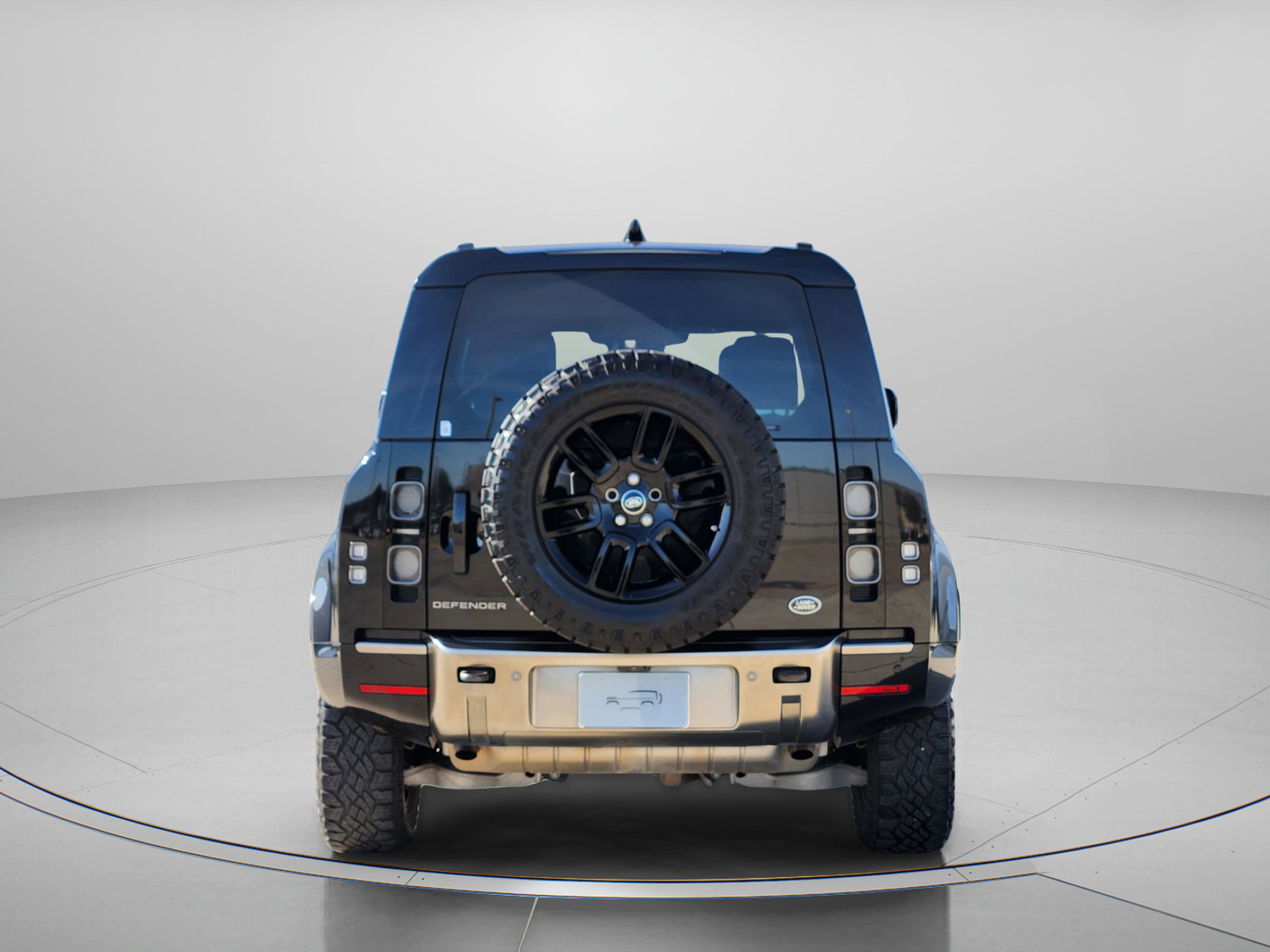 Used 2020 Land Rover Defender 110 X image 4