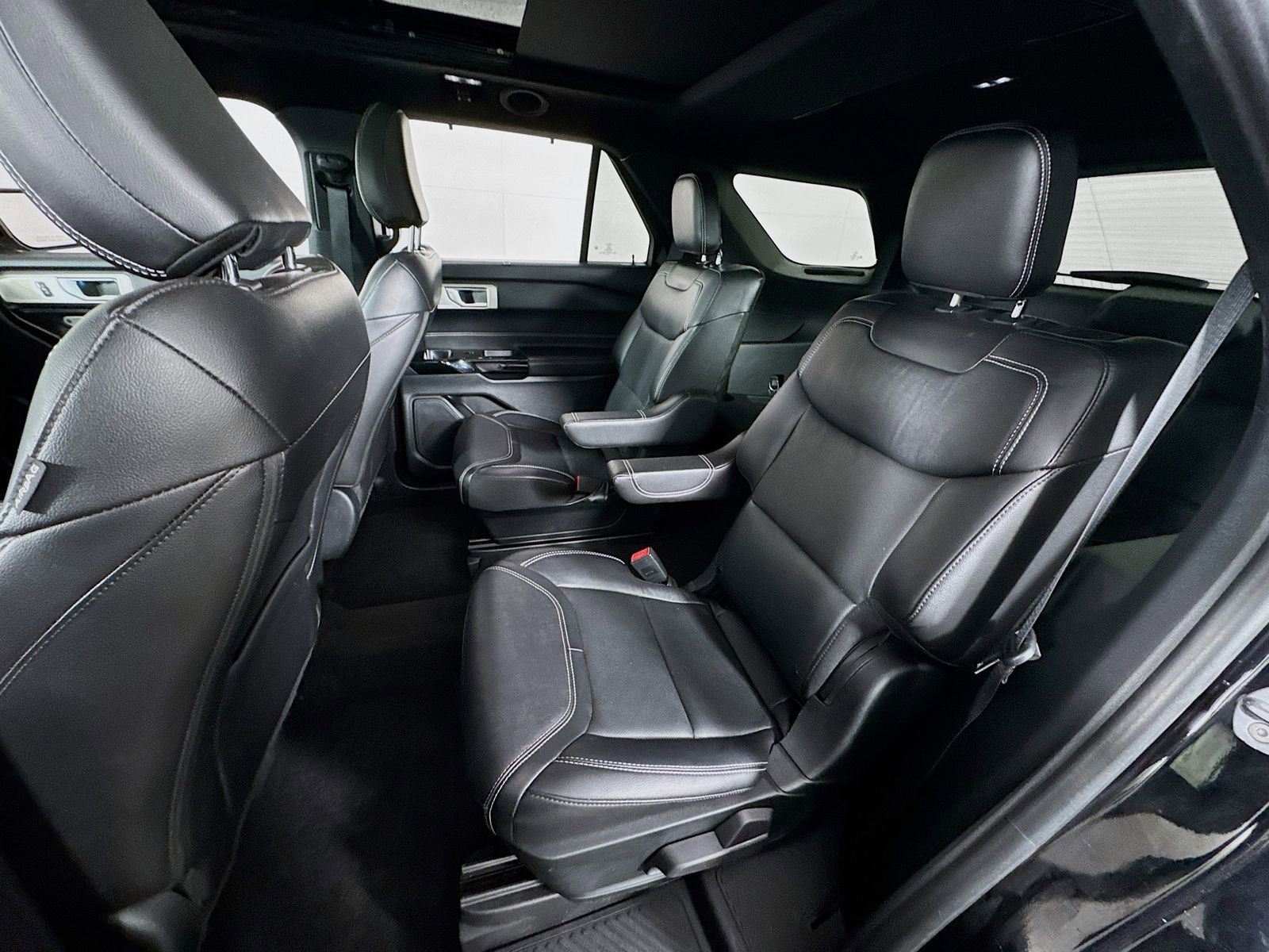 Used 2022 Ford Explorer ST w/ Equipment Group 401A image 18