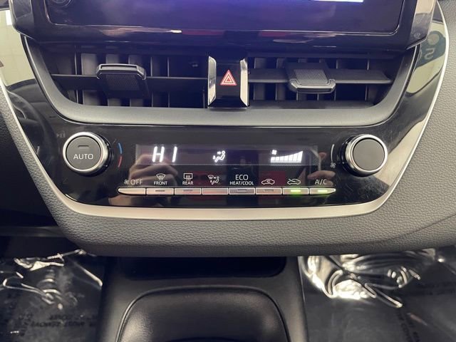 Used 2023 Toyota Corolla LE image 5