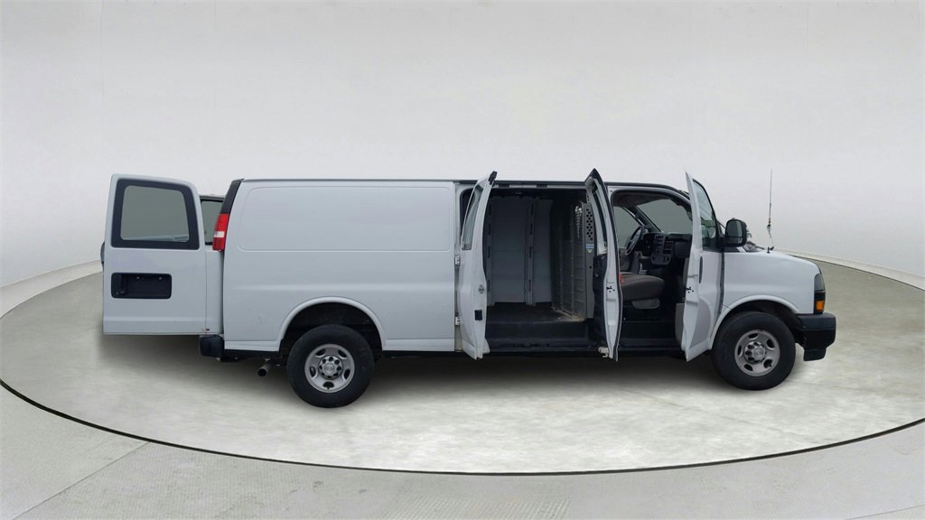 Used 2019 Chevrolet Express 3500 Extended w/ Driver Convenience Package image 14