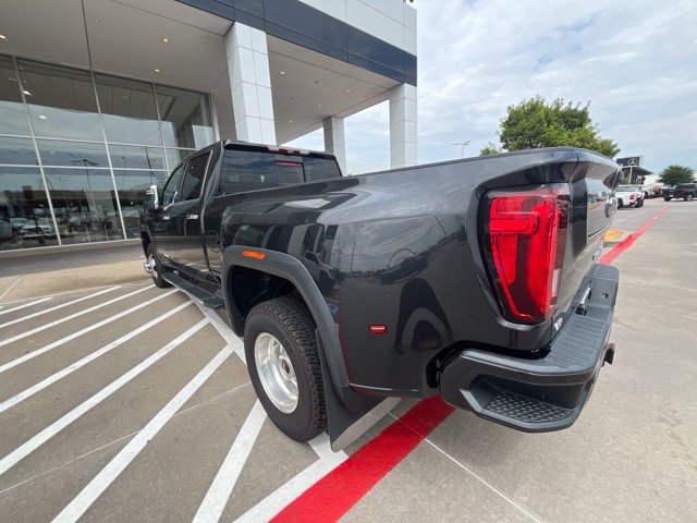 Used 2020 GMC Sierra 3500 Denali w/ Denali Ultimate Package AWD/4WD image 8