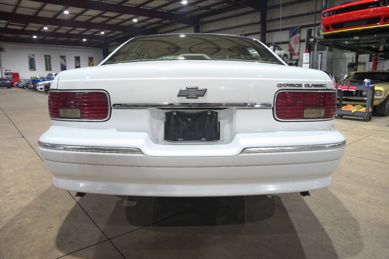 Used 1996 Chevrolet Impala SS RWD image 7