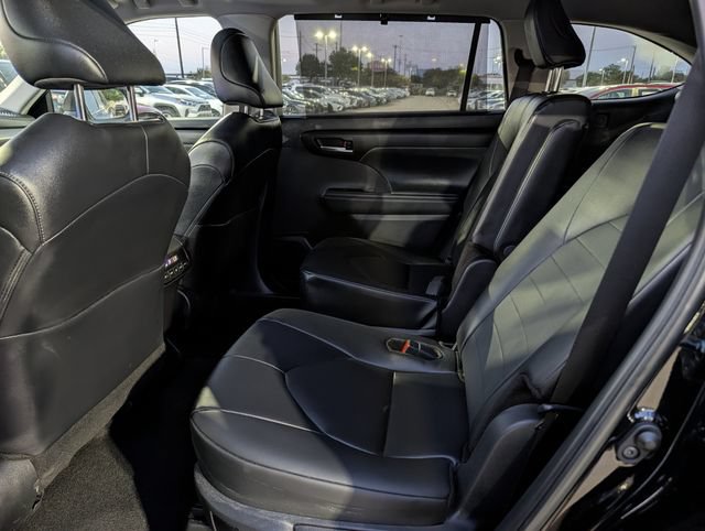 Used 2026 Toyota Highlander XLE AWD/4WD image 27