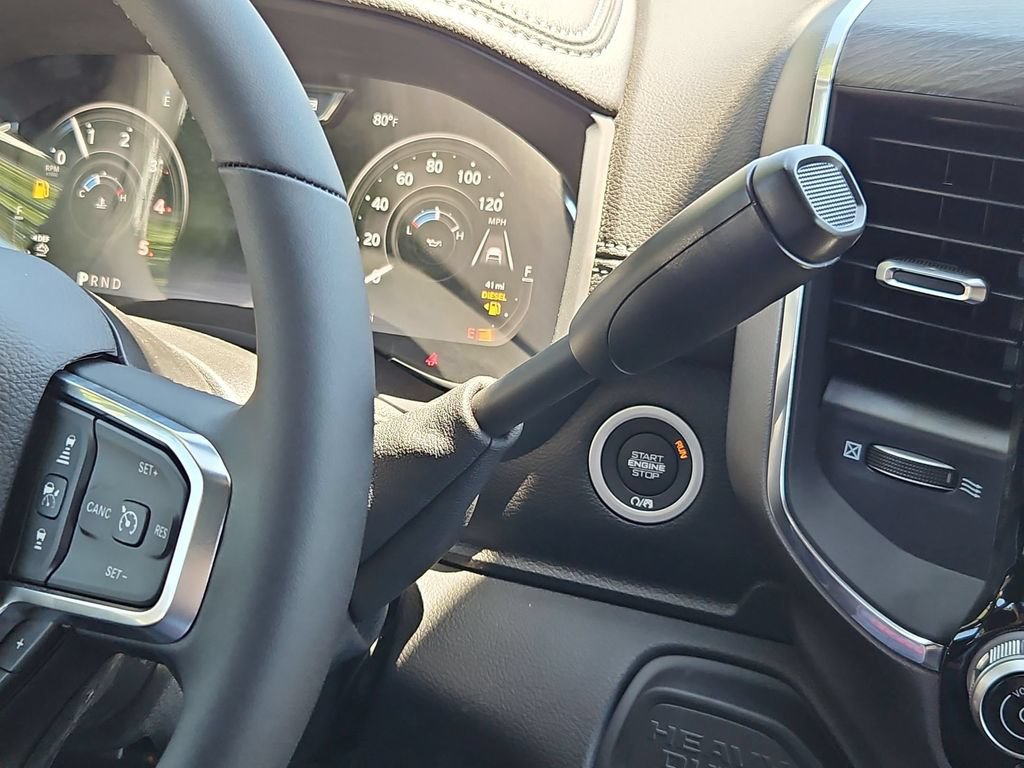New 2026 RAM 2500 Laramie AWD/4WD image 27