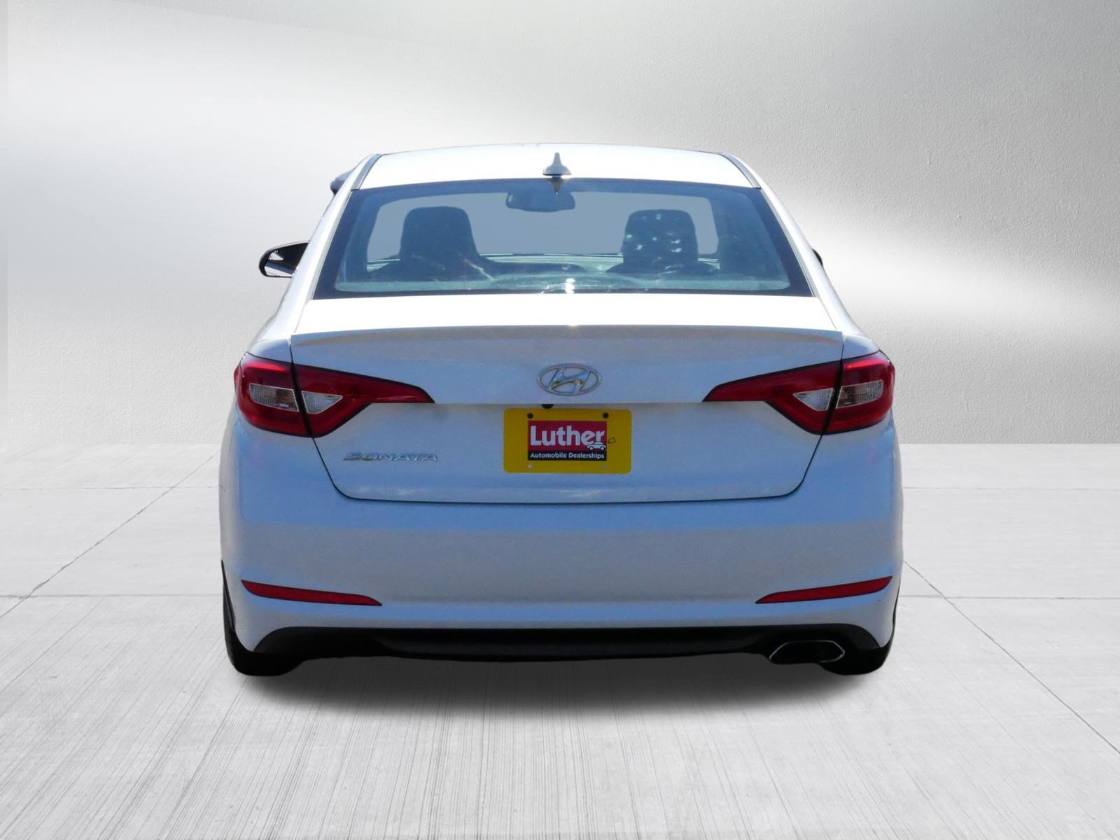 Used 2016 Hyundai Sonata SE FWD image 6