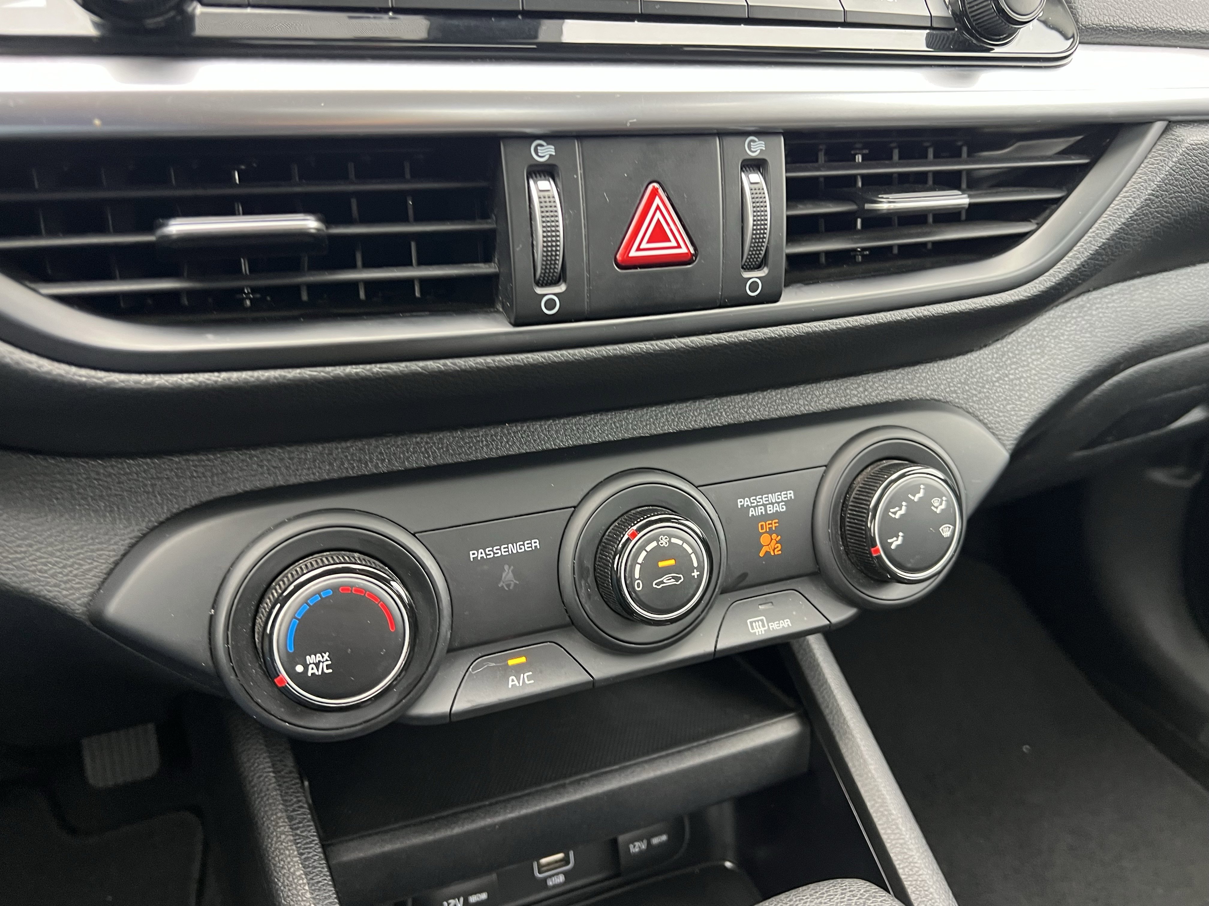 Used 2023 Kia Forte LXS image 28