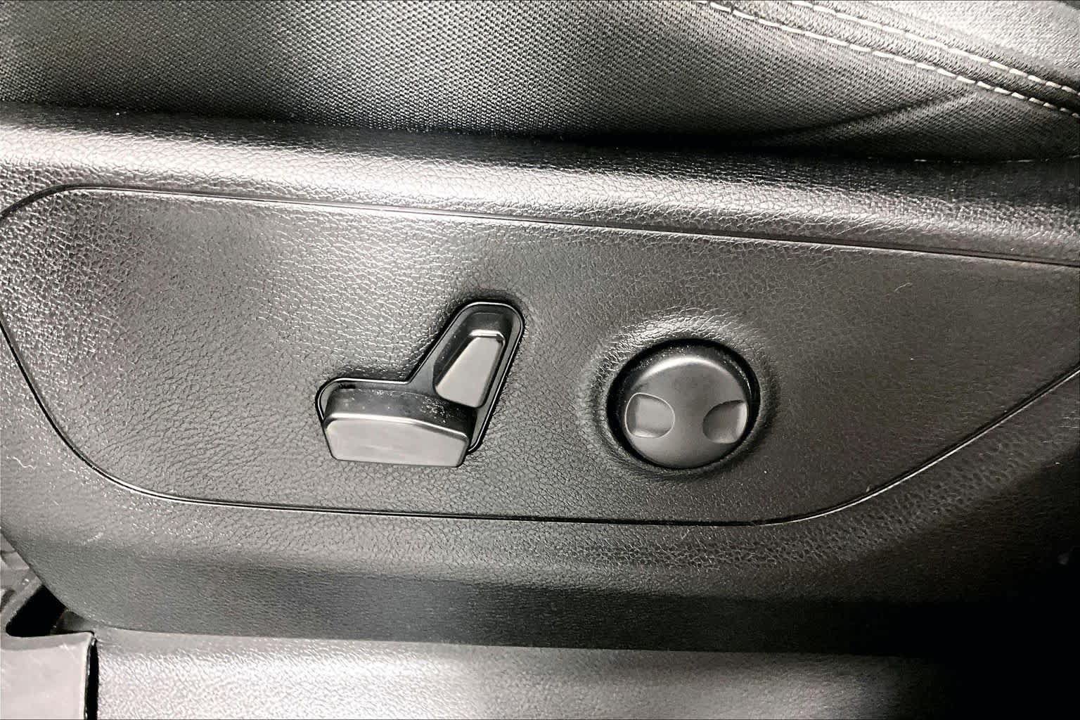 Used 2023 RAM 1500 Big Horn AWD/4WD image 34