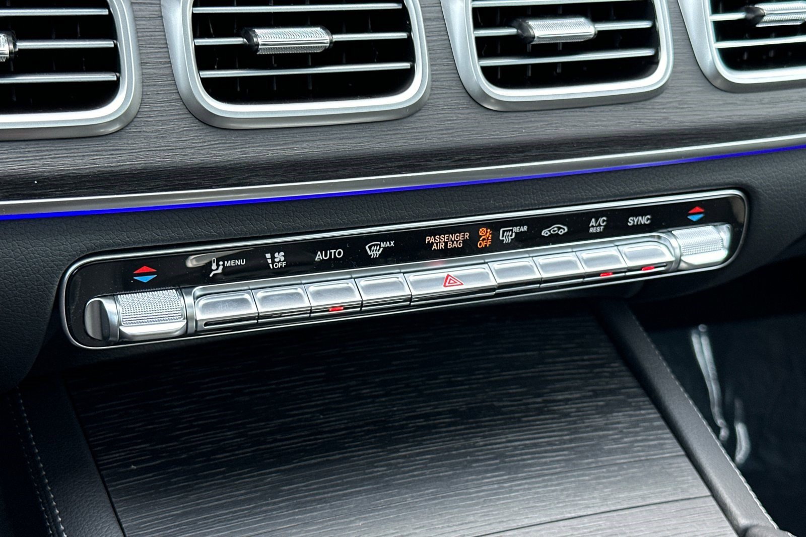 New 2026 Mercedes-Benz GLE 450 4MATIC image 24