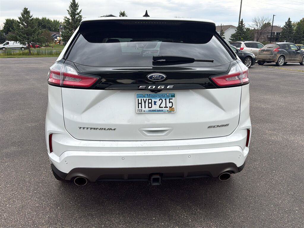 Used 2022 Ford Edge Titanium w/ Equipment Group 301A AWD/4WD image 5