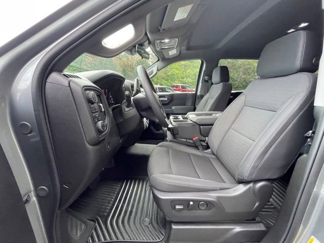 New 2026 Chevrolet Silverado 1500 Custom w/ LPO, Dark Essentials Package AWD/4WD image 17