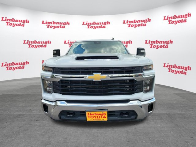 Used 2024 Chevrolet Silverado 2500 LT AWD/4WD image 19