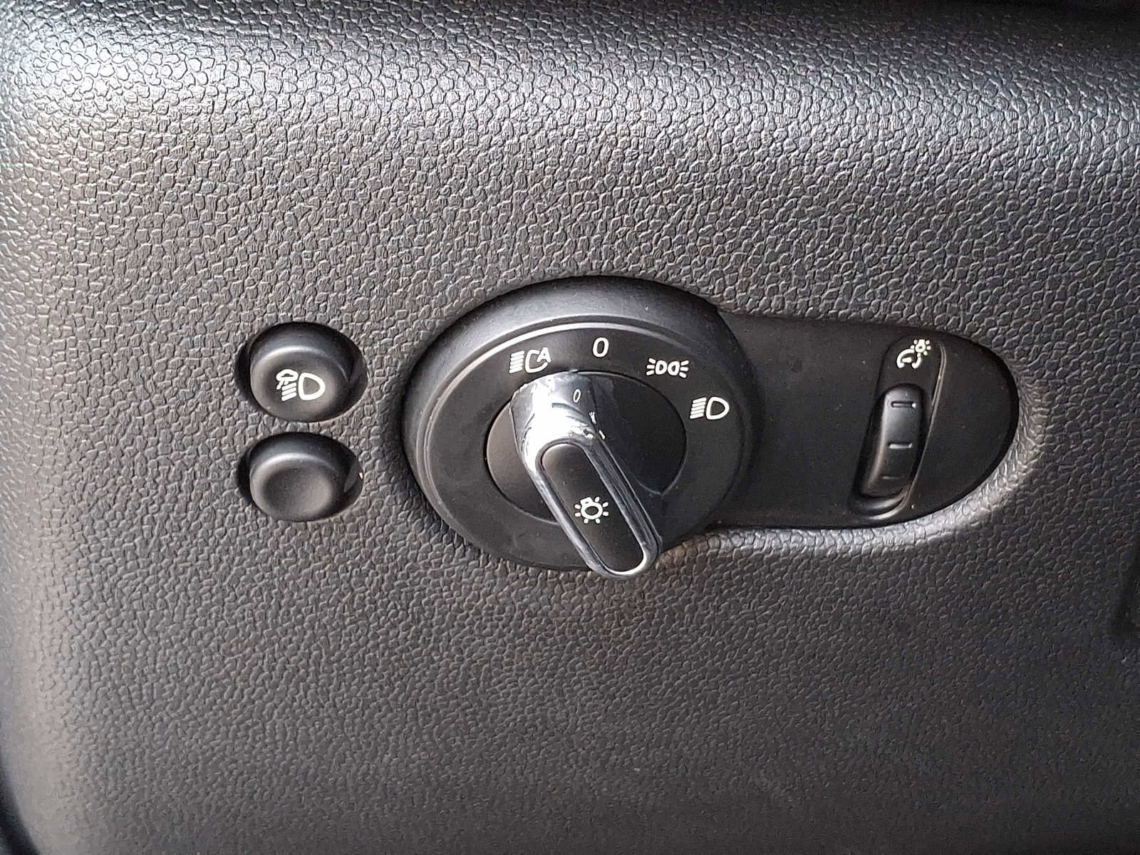 Certified 2023 MINI Cooper S image 19