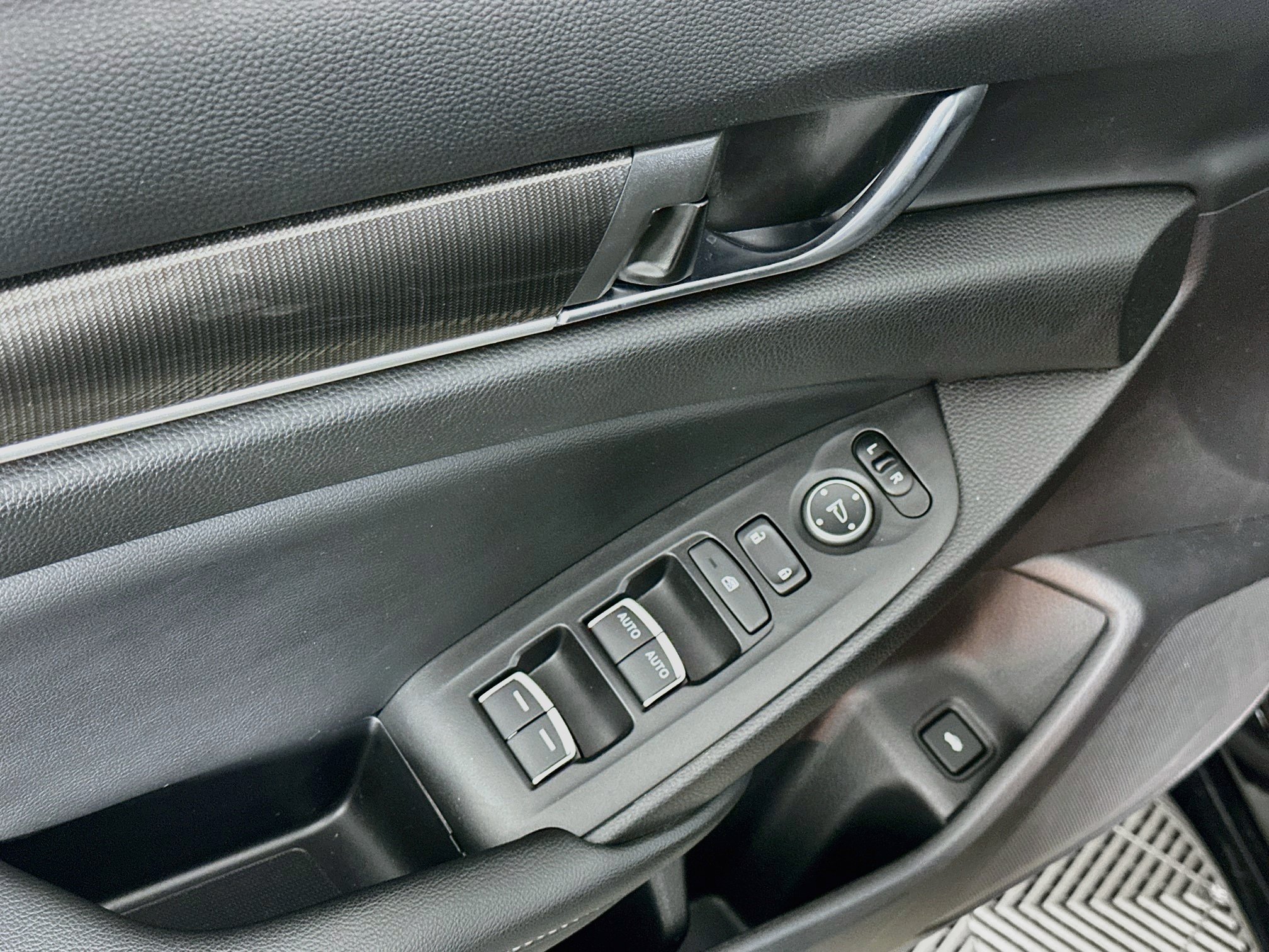 Used 2021 Honda Accord Sport image 15