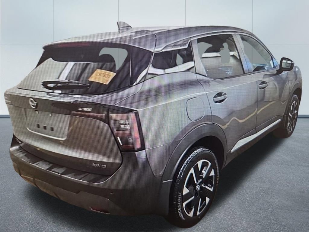 Used 2025 Nissan Kicks SV AWD/4WD image 5
