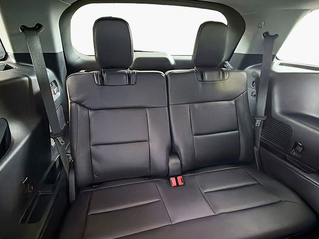 Used 2023 Ford Explorer XLT w/ Equipment Group 202A image 25