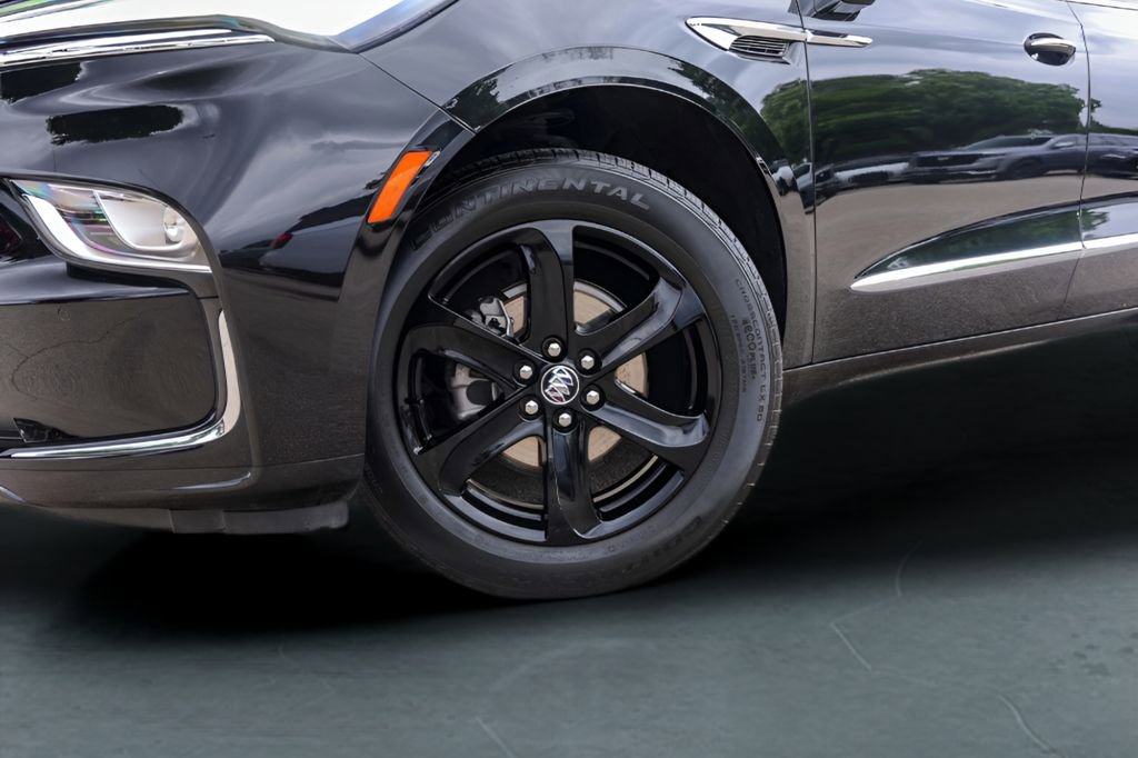 Used 2023 Buick Enclave Essence w/ Experience Buick Package image 4