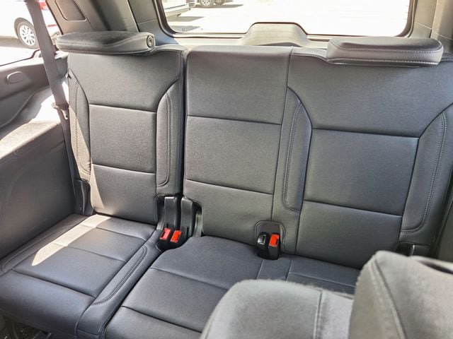 Used 2023 Chevrolet Tahoe Z71 w/ Luxury Package AWD/4WD image 45