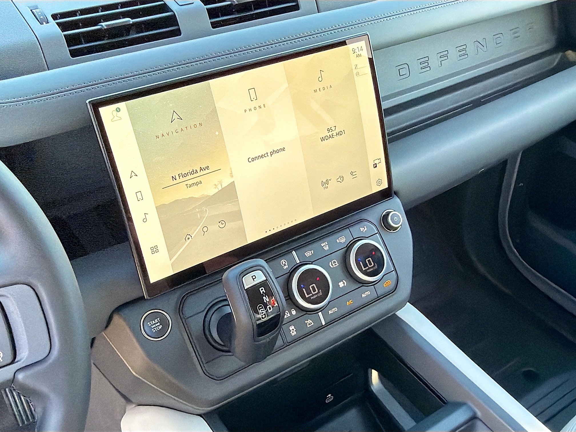 New 2026 Land Rover Defender 110 X-Dynamic SE AWD/4WD image 27