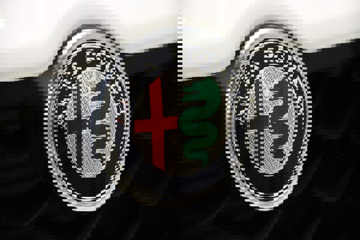 Used 2024 Alfa Romeo Stelvio Veloce image 25