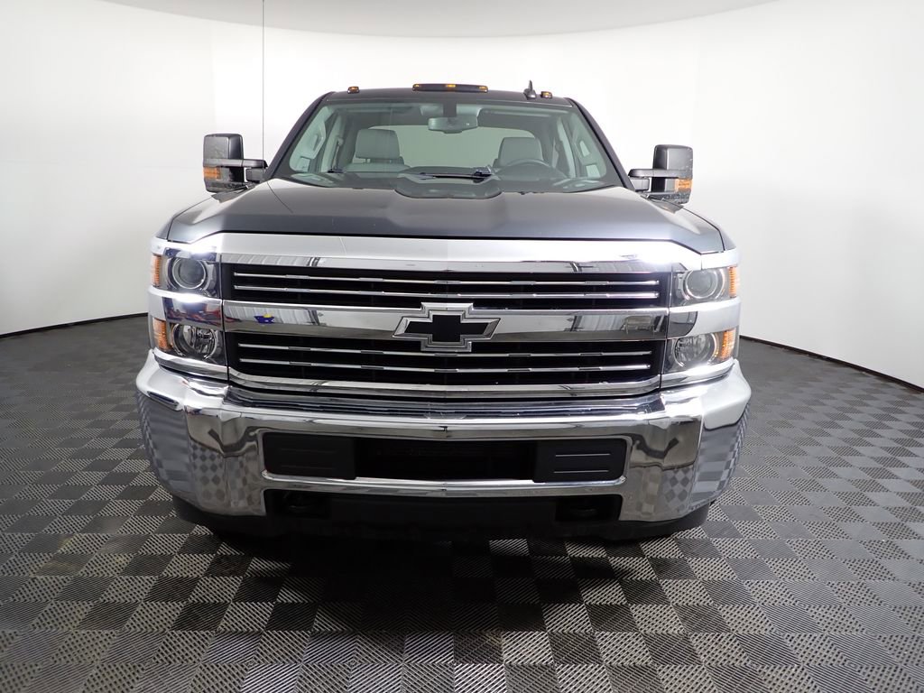 Used 2017 Chevrolet Silverado 2500 W/T w/ Snow Plow Prep Package image 4
