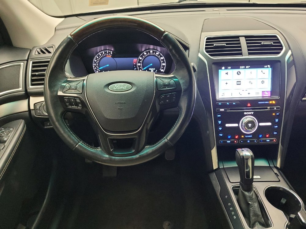 Used 2017 Ford Explorer Platinum AWD/4WD image 22