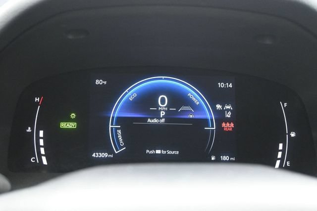 Used 2025 Toyota Camry LE FWD image 13