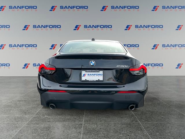 Used 2023 BMW 230i Coupe w/ Convenience Package image 4