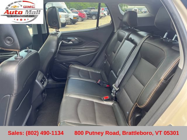 Used 2022 GMC Terrain AT4 w/ Infotainment Package II AWD/4WD image 27