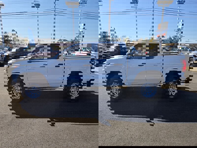 Used 2023 Chevrolet Colorado W/T image 6