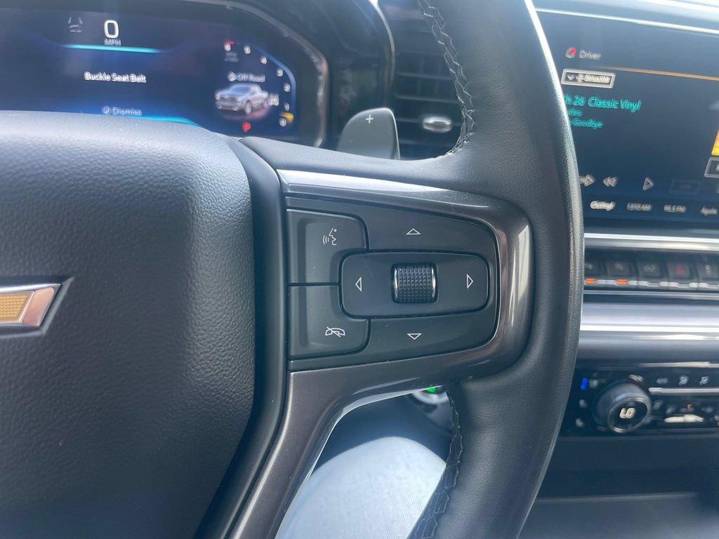 Used 2023 Chevrolet Silverado 1500 High Country w/ Technology Package AWD/4WD image 19