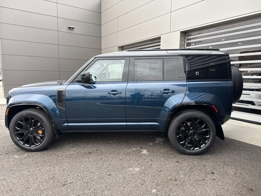 New 2026 Land Rover Defender 110 image 4