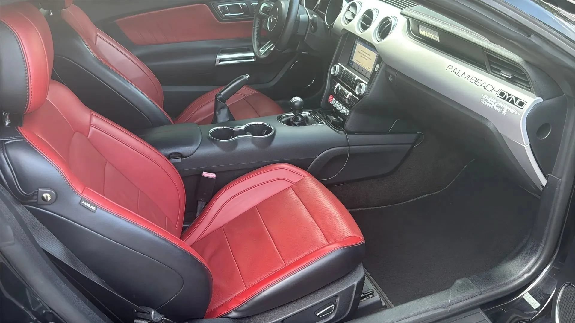 Used 2017 Ford Mustang GT Premium w/ Equipment Group 401A RWD image 25