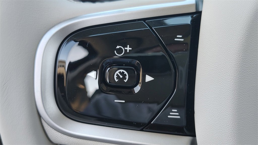 New 2026 Volvo XC90 B6 Ultra image 15