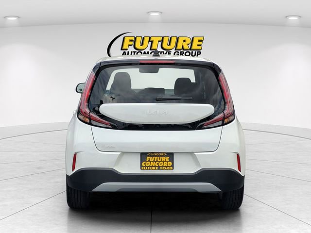 Used 2025 Kia Soul LX w/ LX Technology Package FWD image 5