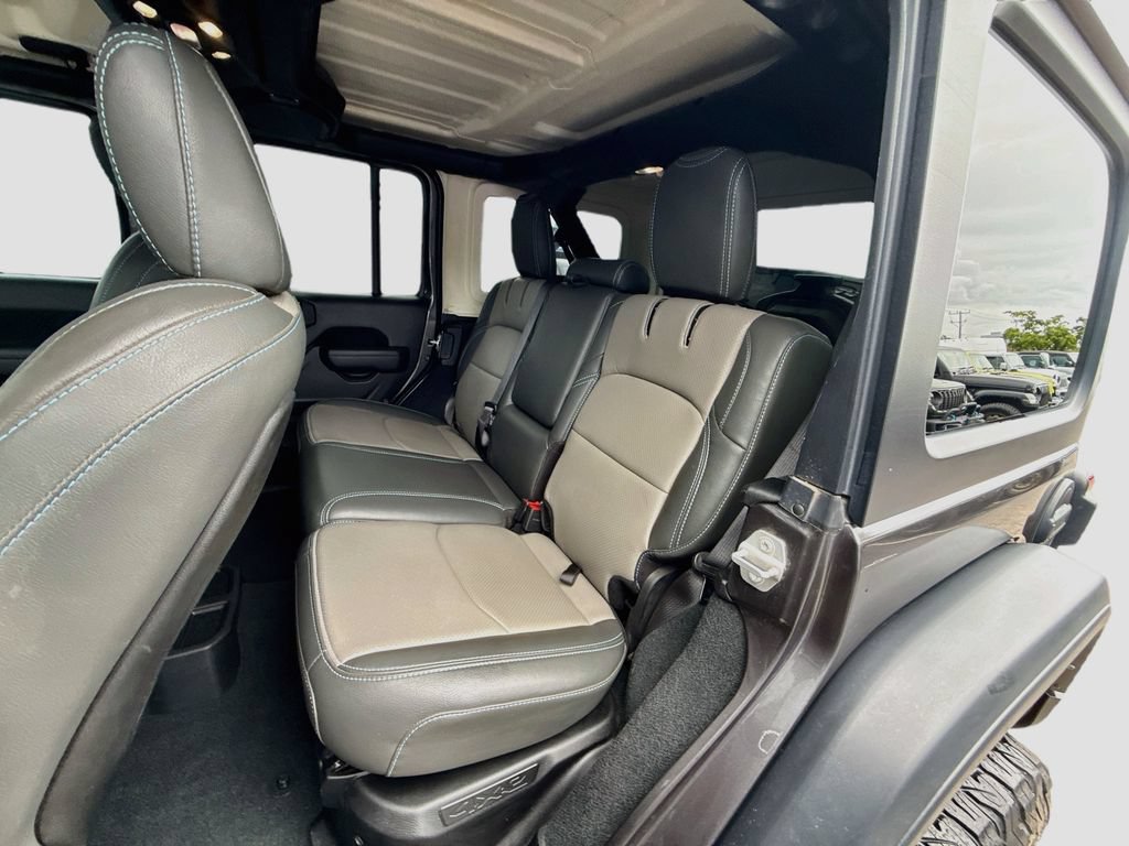 Used 2022 Jeep Wrangler Unlimited Rubicon 4xe AWD/4WD image 27
