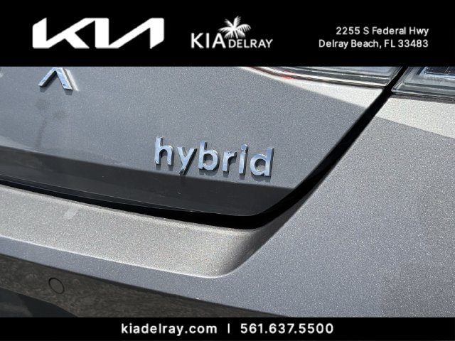 Used 2023 Hyundai Elantra Limited w/ Cargo Package FWD image 9