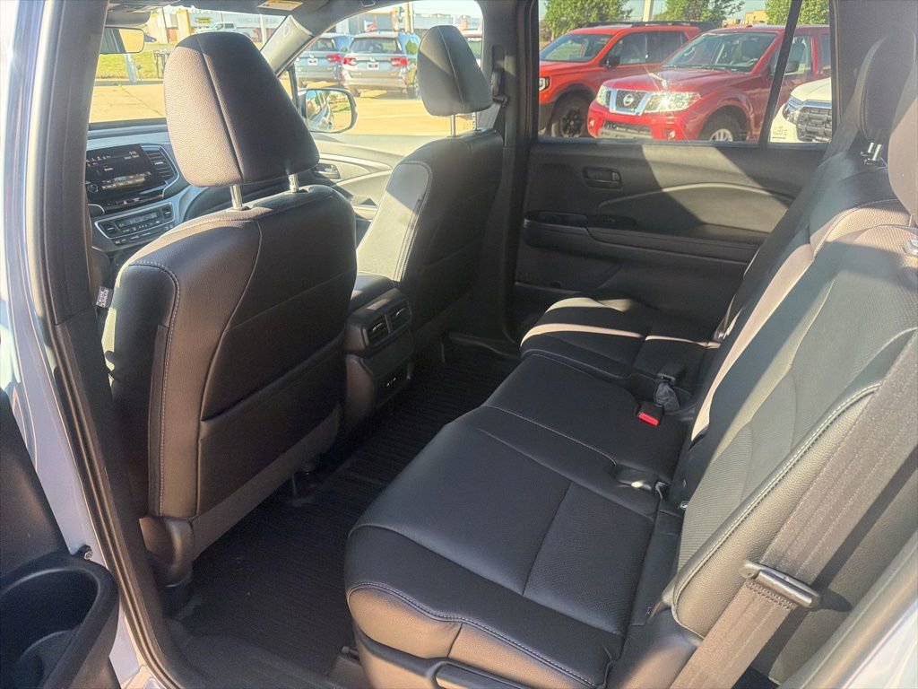 Used 2024 Honda Passport EX-L image 15