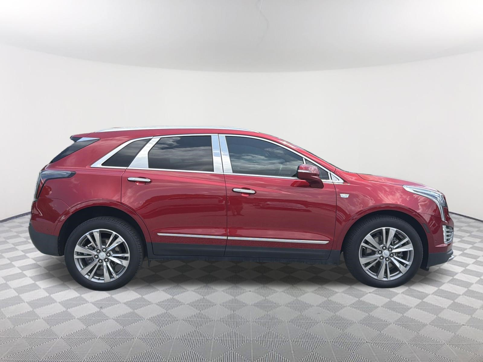 Used 2022 Cadillac XT5 Premium Luxury w/ Platinum Package FWD image 5