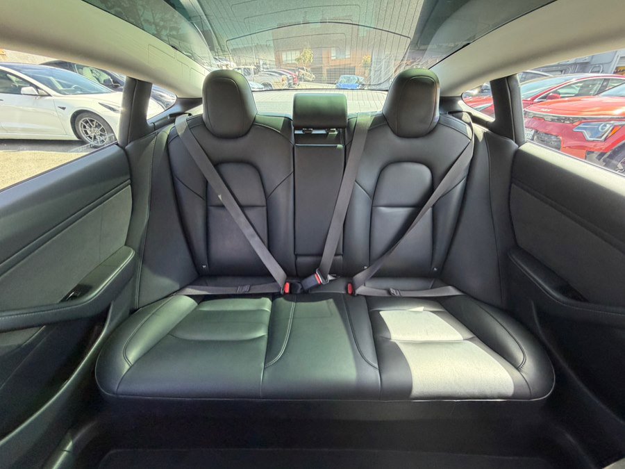 Used 2018 Tesla Model 3 Performance image 36