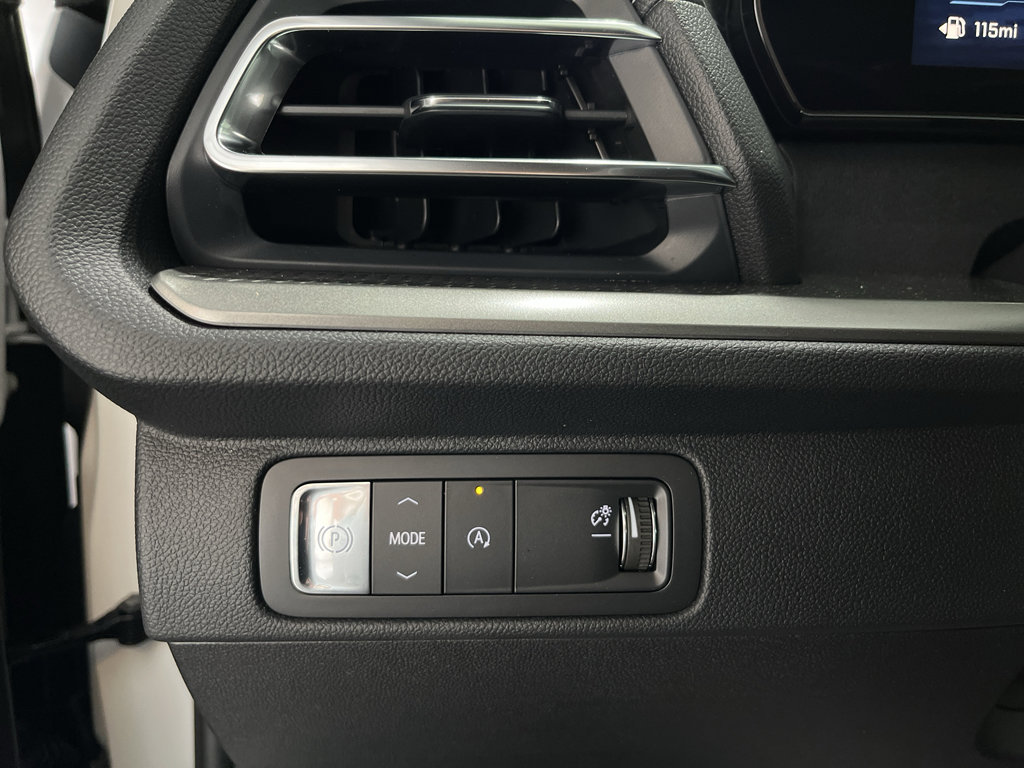 New 2026 Chevrolet Traverse LT FWD image 31