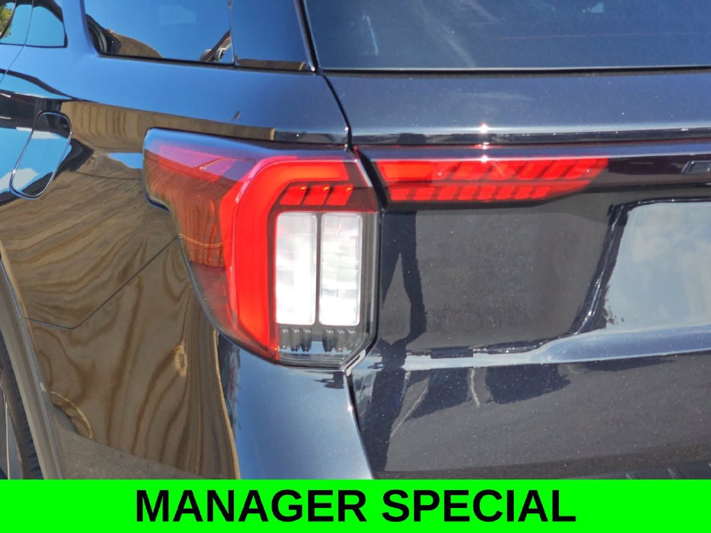 Used 2025 Ford Explorer ST w/ Sun And Sound Package AWD/4WD image 43