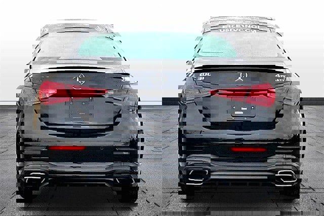 Used 2025 Mercedes-Benz C 300 4MATIC Sedan image 8