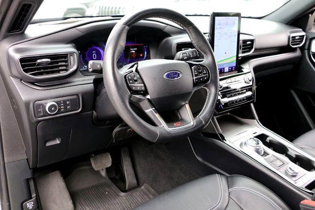 Used 2021 Ford Explorer ST w/ Equipment Group 401A image 9