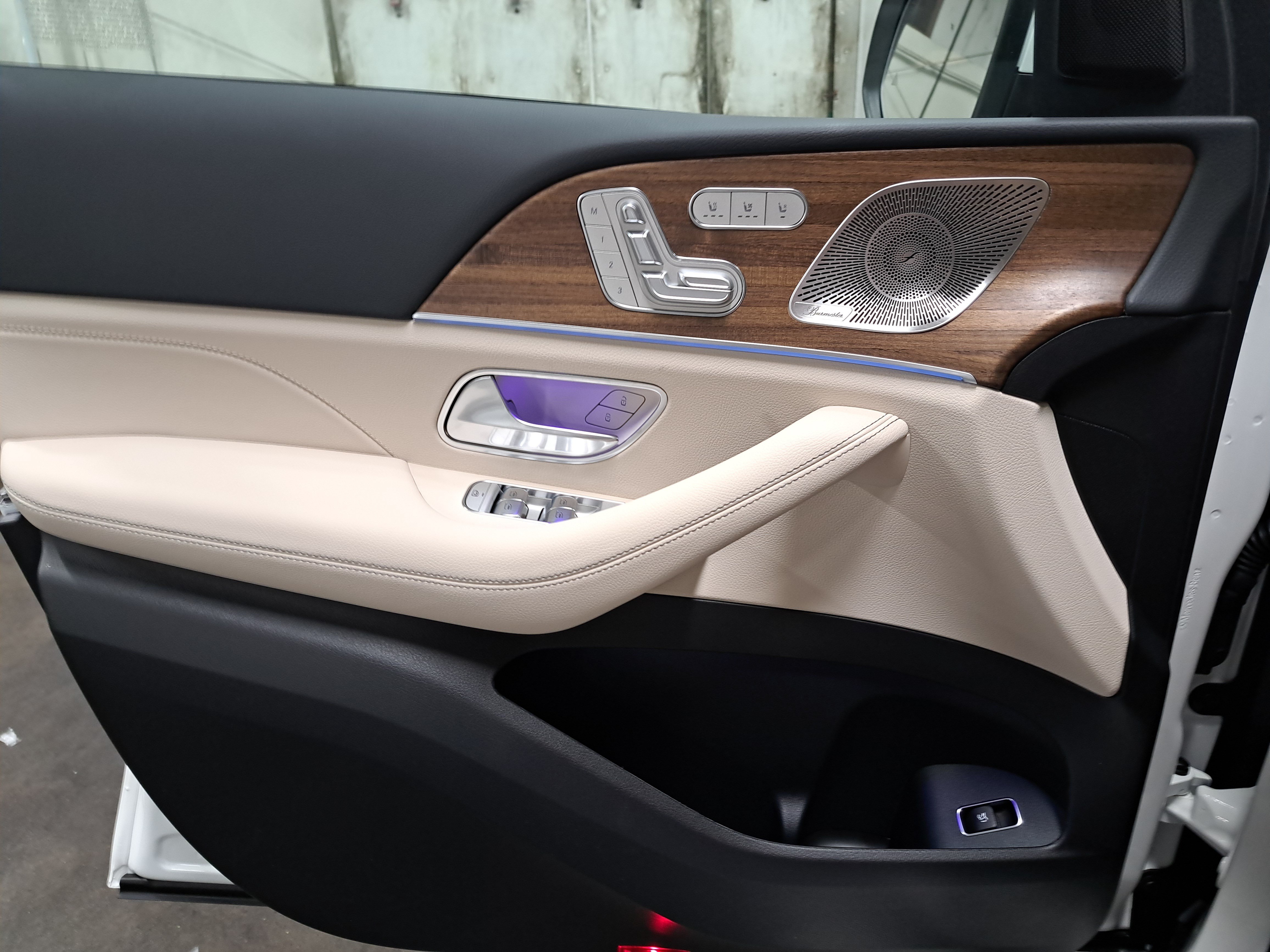 New 2026 Mercedes-Benz GLS 450 4MATIC image 29