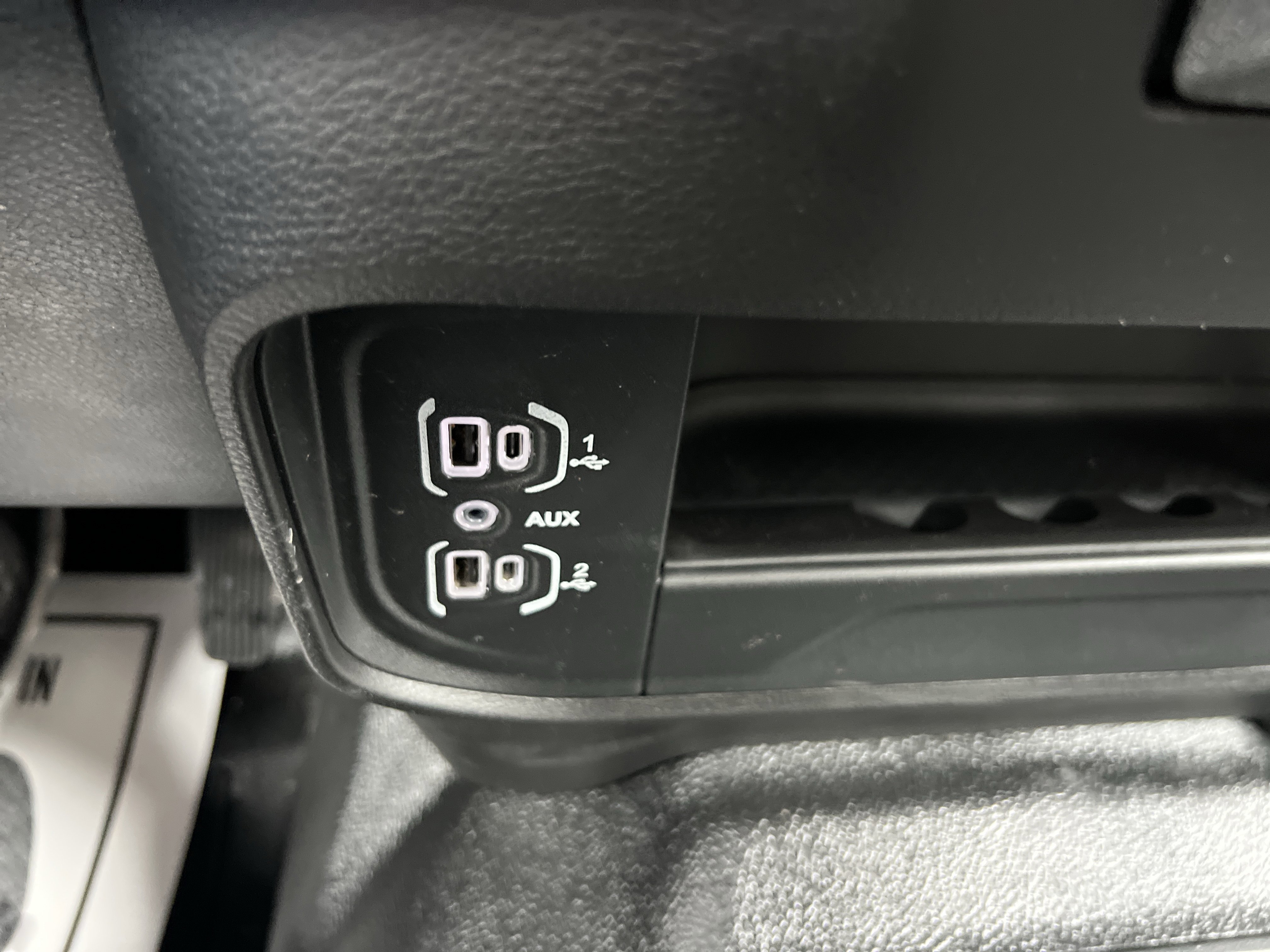 Used 2025 RAM 5500 Tradesman image 21