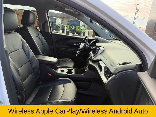 Used 2023 GMC Terrain SLT image 33