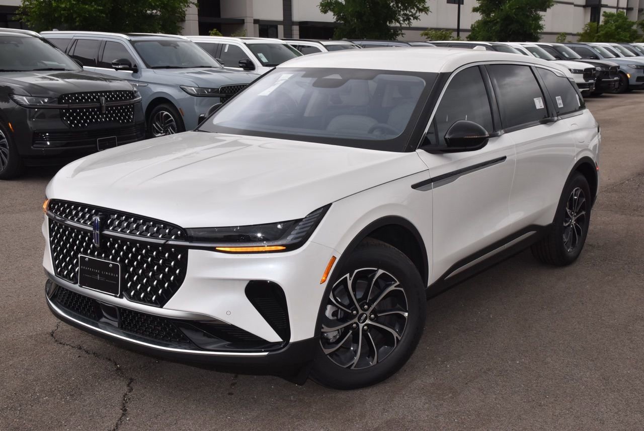 New 2026 Lincoln Nautilus Premier AWD/4WD image 19
