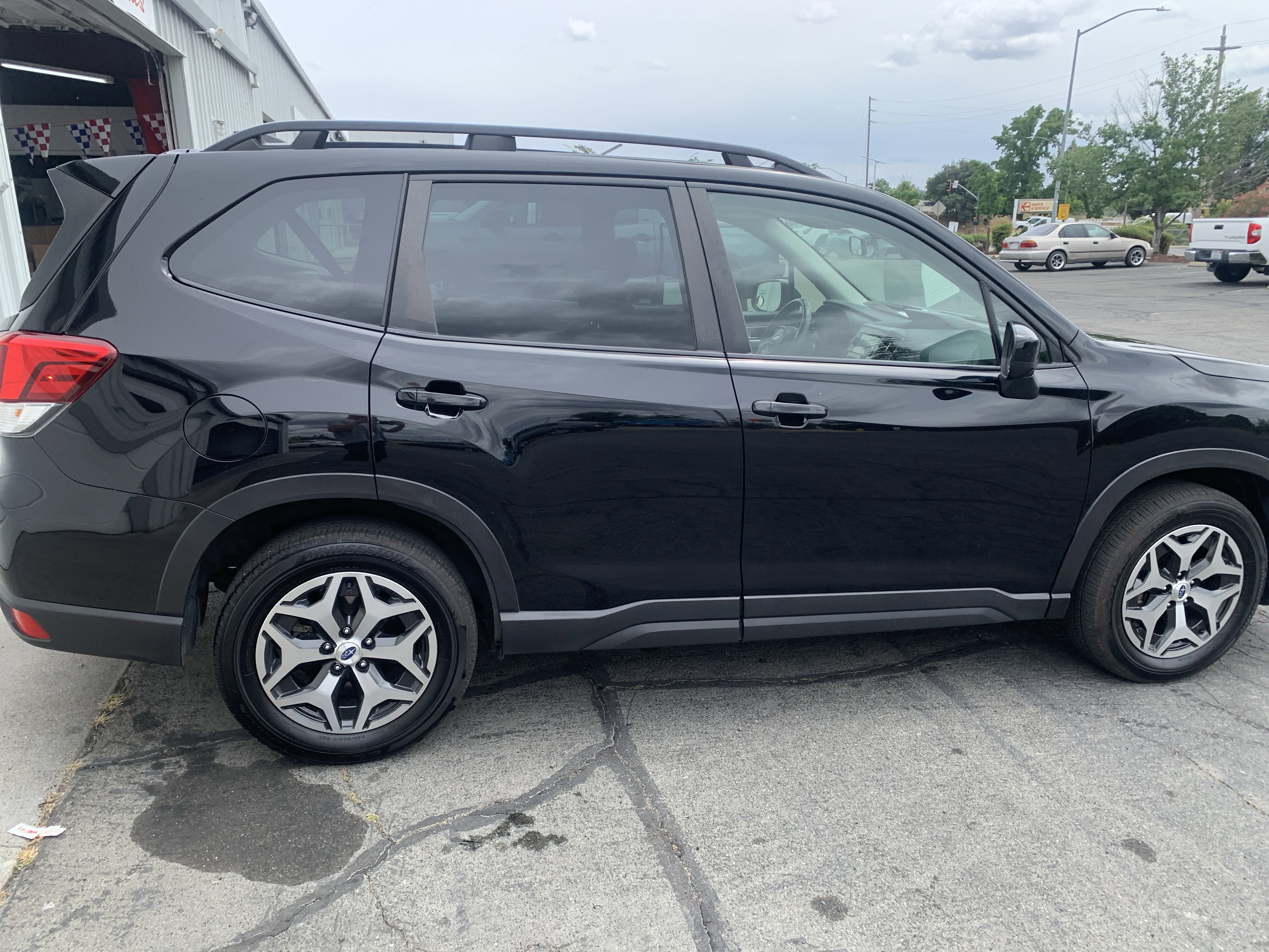 Used 2023 Subaru Forester Premium AWD/4WD image 6